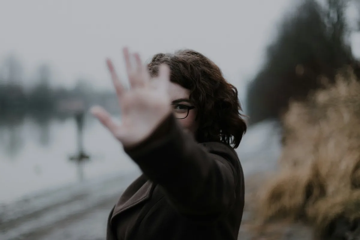 Finding Happiness in Solitude: Life Lessons from Fredrik Backman’s The Answer Is No